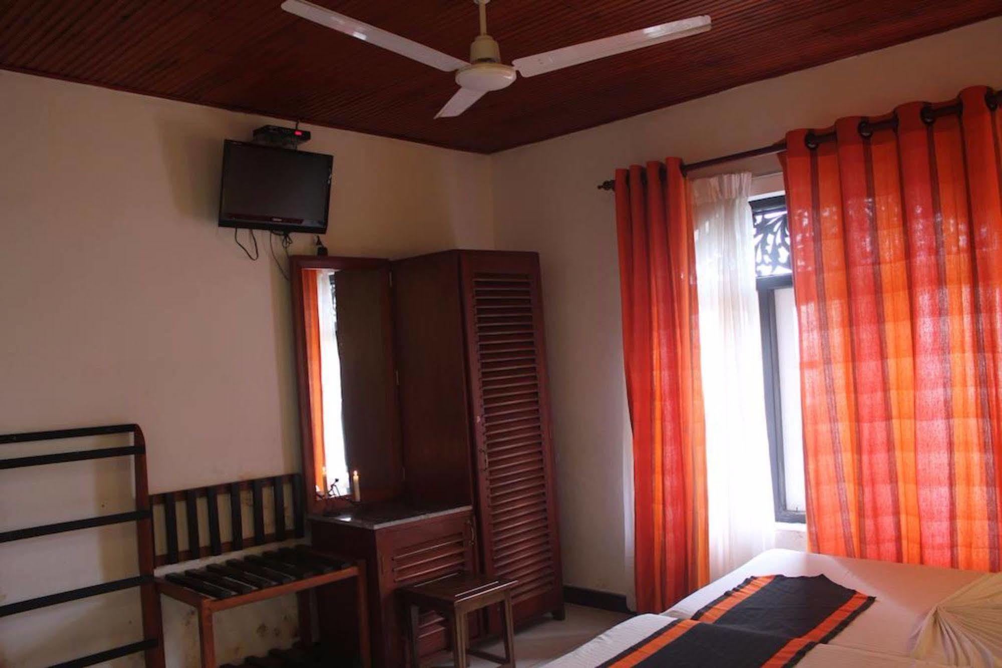 Samaya Beach Hotel Unawatuna Exteriér fotografie
